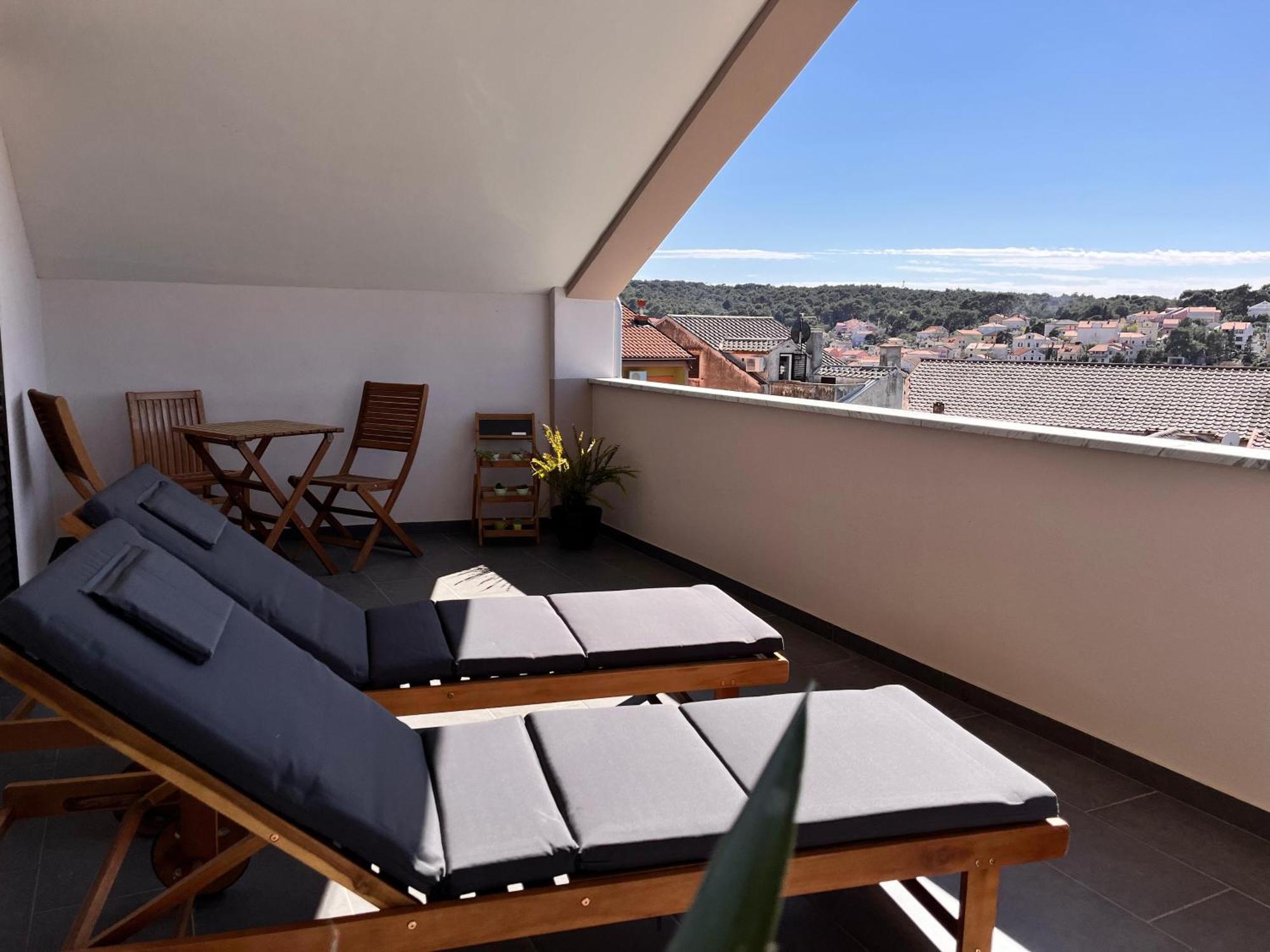 Apartment Oscar Mali Losinj Luaran gambar
